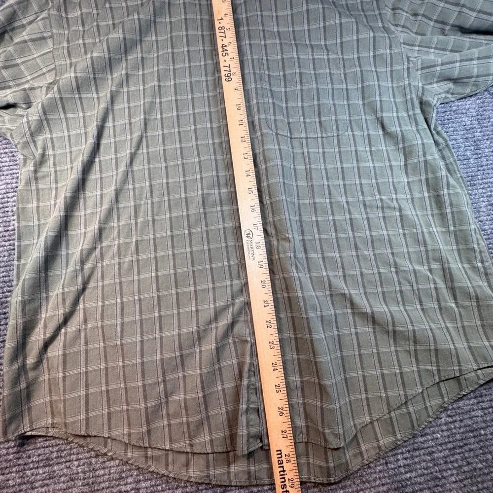 Van Heusen Mens Wrinkle Free Plaid Button Down Shirt XL Olive Long Sleeve Casual